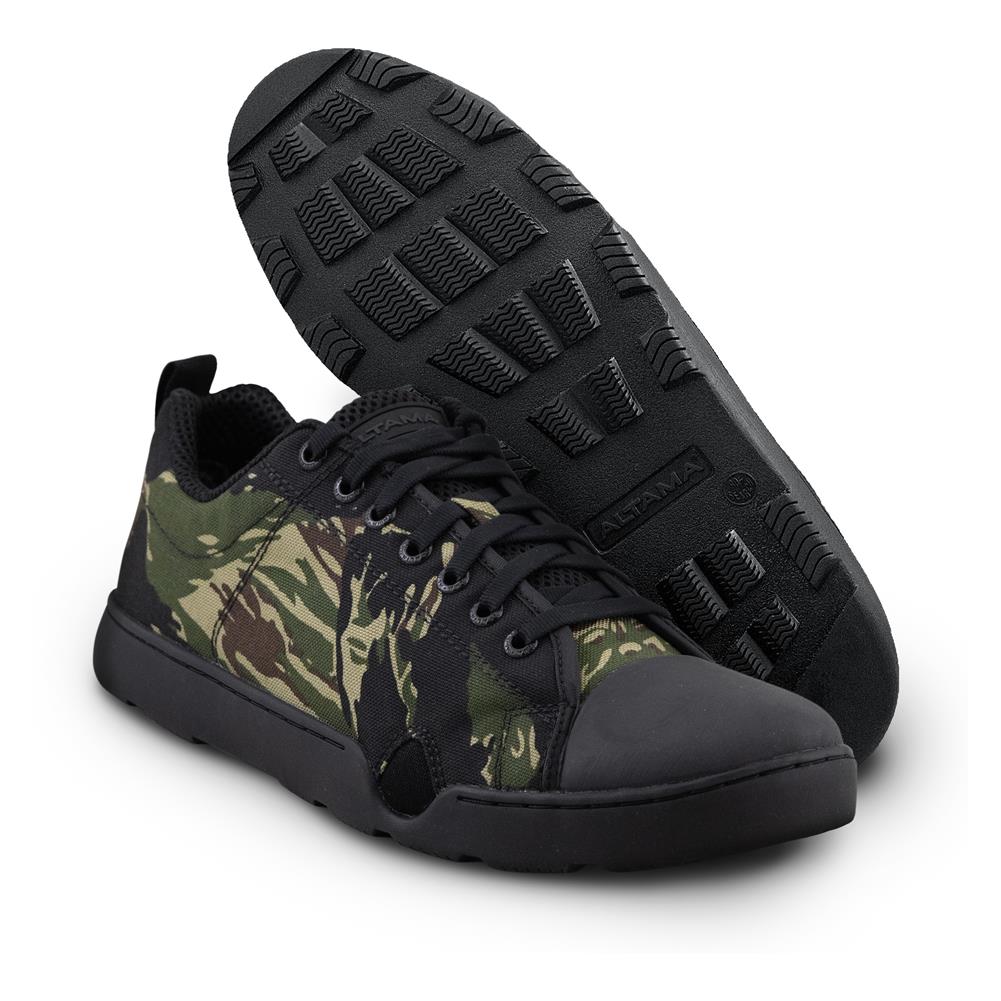 Altama Maritime Assault Low Jungle Tiger tactical water ops shoe in Jungle Tiger Stripe camo built for amphibious operations and fin compatible use