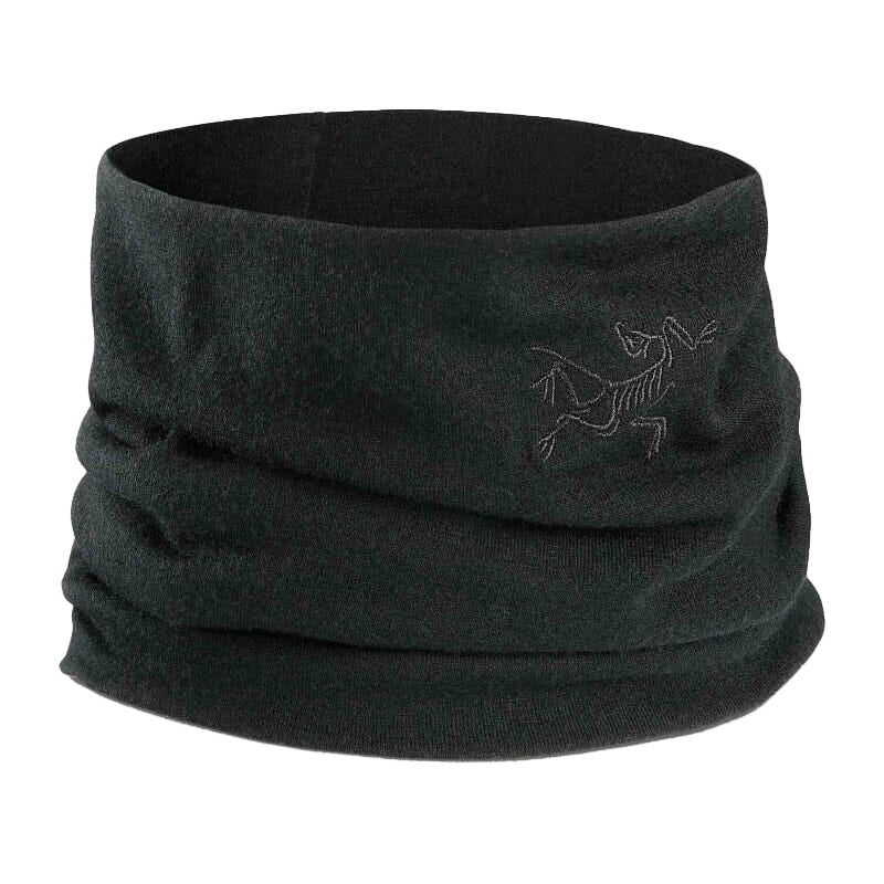 Arc'teryx Cold WX Neck Gaiter AR made of merino wool, shown in tactical black, ideal for cold weather missions and winter operations. Shown in the black colorway.