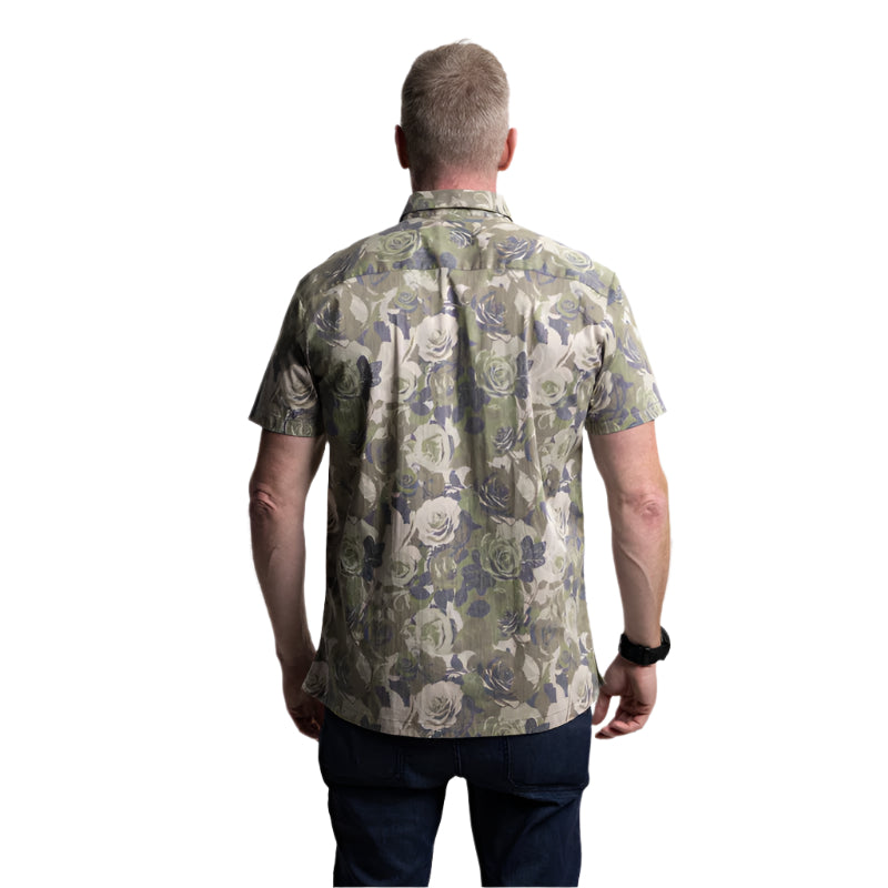 Athletic fit button-down shirt for casual summer days
