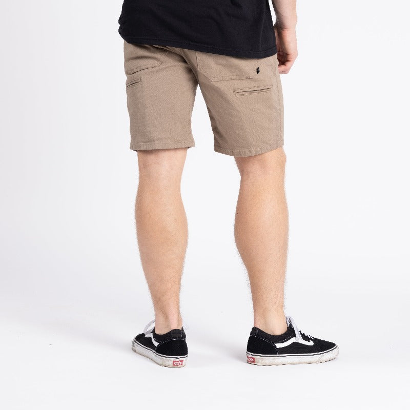 Men’s tactical shorts with mag pockets