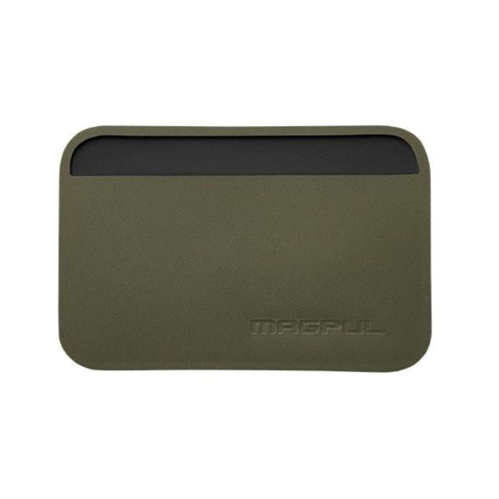 Magpul DAKA Essential Wallet Green front view showing slim durable EDC wallet with weather resistant polymer construction