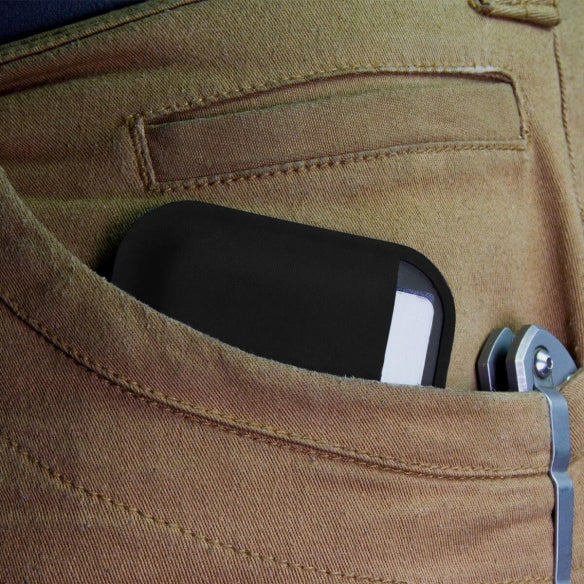 Magpul DAKA Essential Wallet front view showing slim tactical card wallet with anti slip texture