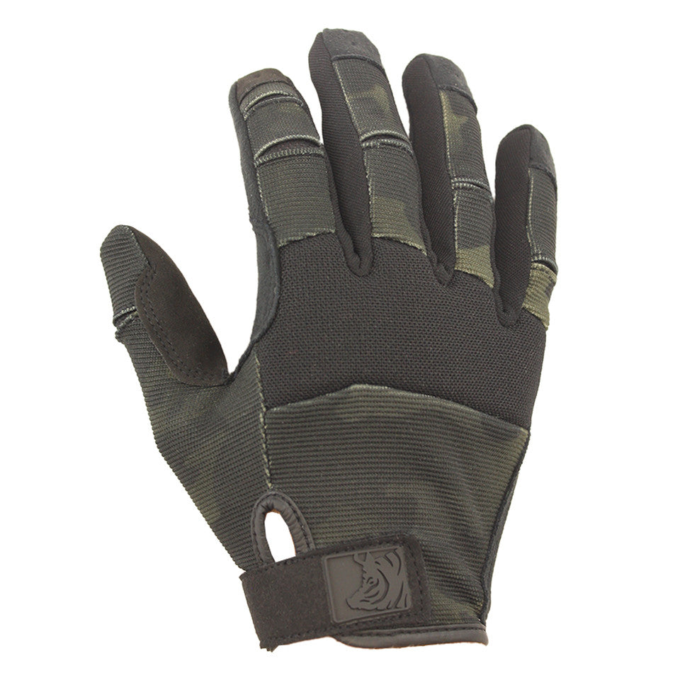PIG FDT Alpha Gloves Multicam Black tactical full dexterity shooting gloves front view with ventilated fourchette panels and lightweight knuckle protection