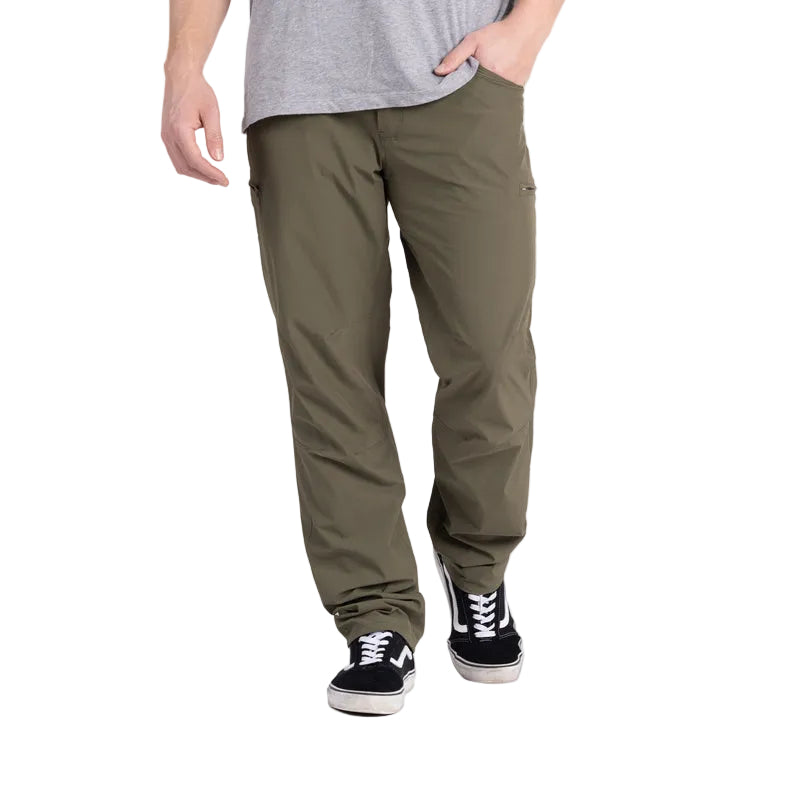 Front view of TD Neptune Amphibious Tactical Performance Pants in Ranger Green showing lightweight water-repellent ripstop fabric, articulated knees, eight-pocket EDC design, and quick-dry construction for land and amphibious missions