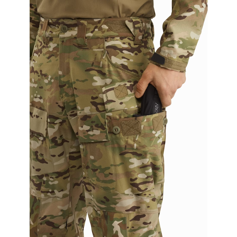Cargo pocket detail on Arc’teryx LEAF Softshell Combat Pant in Multicam | Dump-ready cargo pockets with daisy chain tie-offs for secure gear storage in direct action missions