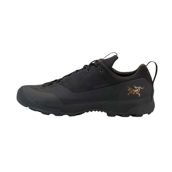 ARC'TERYX スニーカー GORE-TEX Vibramソール ARC'TERYX スニーカー