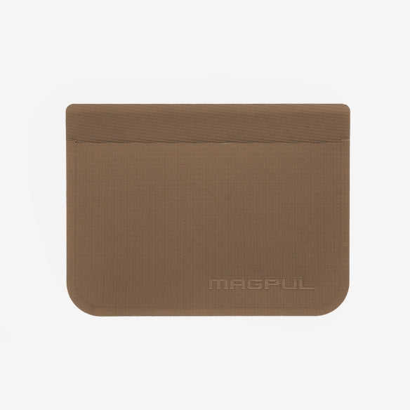 Magpul DAKA Everyday Folding Wallet Flat Dark Earth front view showing reinforced polymer fabric and low bulk folding design