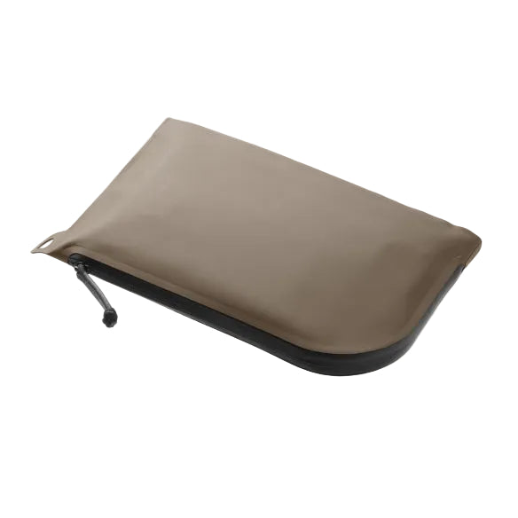 Magpul DAKA Single Pistol Case Flat Dark Earth angled product view showing slim profile and durable DAKA polymer construction