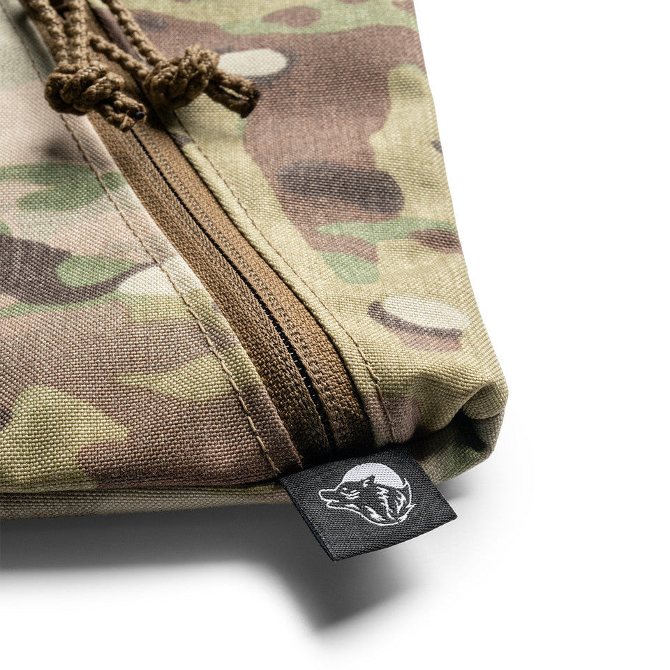 Close up of Spiritus Systems BII Wonton Pouch diagonal zipper design allowing full visibility and rapid access to gear