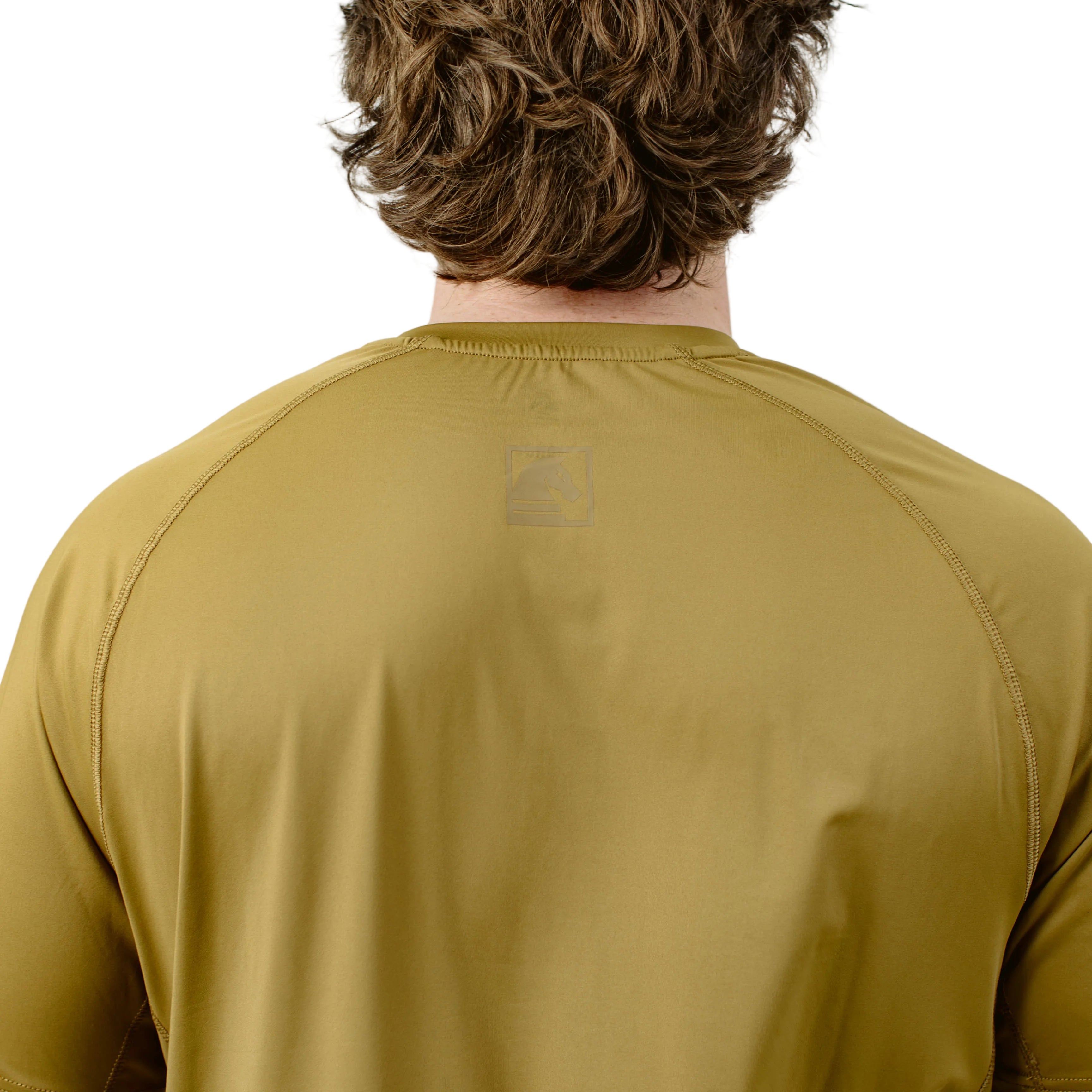 TD Short Sleeve Range Shirt Arrowwood back collar seam with low profile branding detail