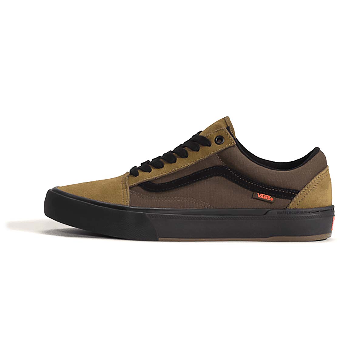 Product shot of the Vans BMX Old Skool in Coal Brown with gum sole, a low-top BMX and MTB riding shoe built with Wafflecup™ technology for pedal grip, DURACAP™ underlays for reinforced durability, and PopCush™ footbeds for impact protection and comfort. Designed for riders who need long-lasting performance and modern style.